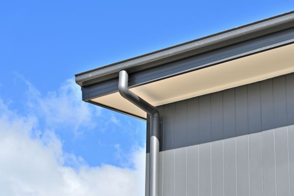 Commercial Gutter Installation in Miami Beach