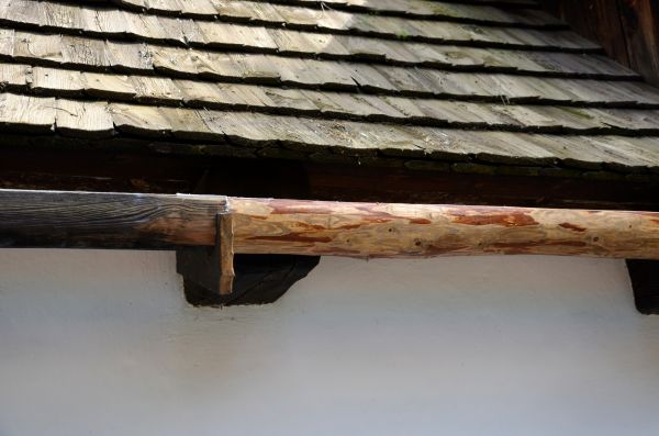 Wood Gutters Installation in Miami Beach
