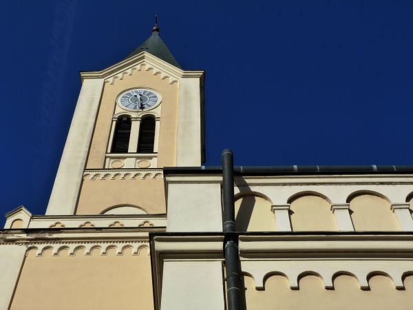 Church Gutter Installation in Miami Beach